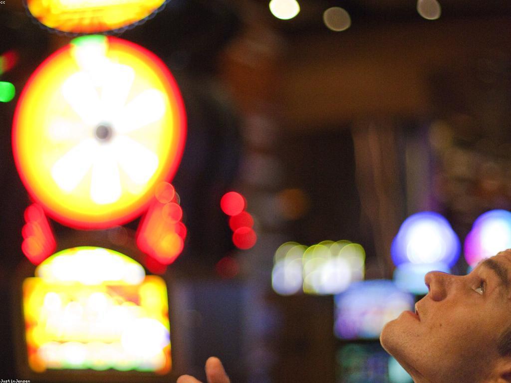 ណែនាំអំពីកាស៊ីណូ